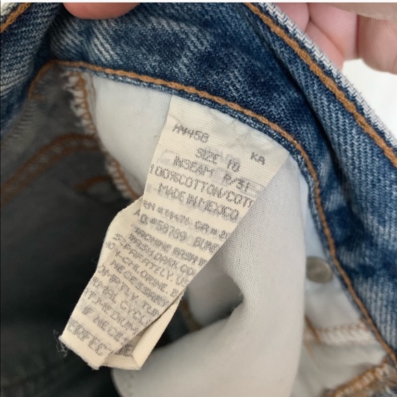 Tommy Hilfiger Vintage High Waisted 90s Mom Jeans - Picture 7 of 7